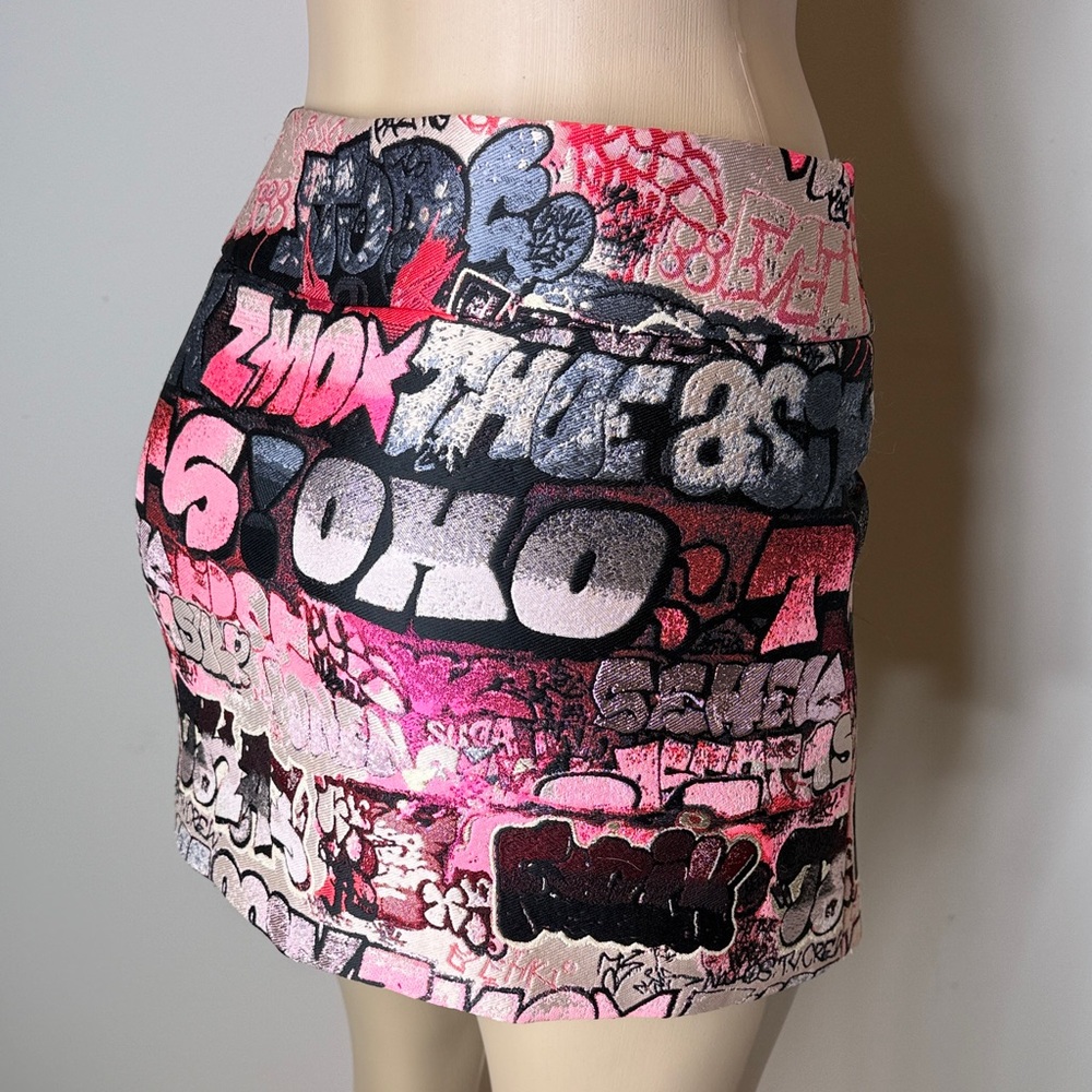Pink & Black Graffiti-Print Mini Skirt - Picture 7 of 13